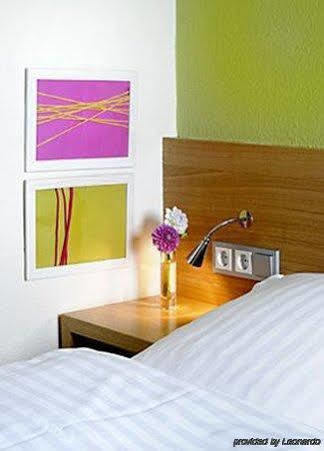 Business & Budget Hotel Tessin München Eksteriør billede